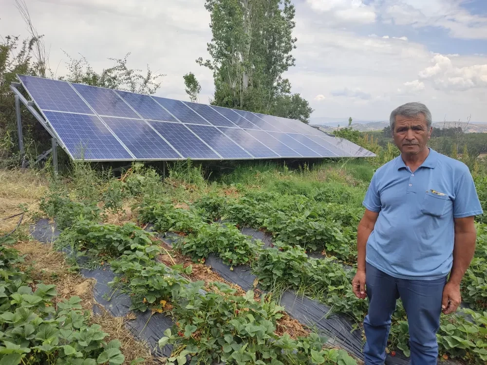 Ak Oluk Mevkiinde çiftçiler elektrik istiyor