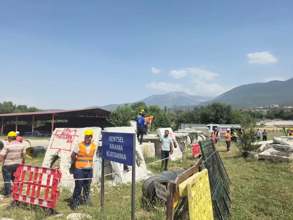 ‘Depremde arama kurtarma’ eğitimini başarıyla bitirdiler