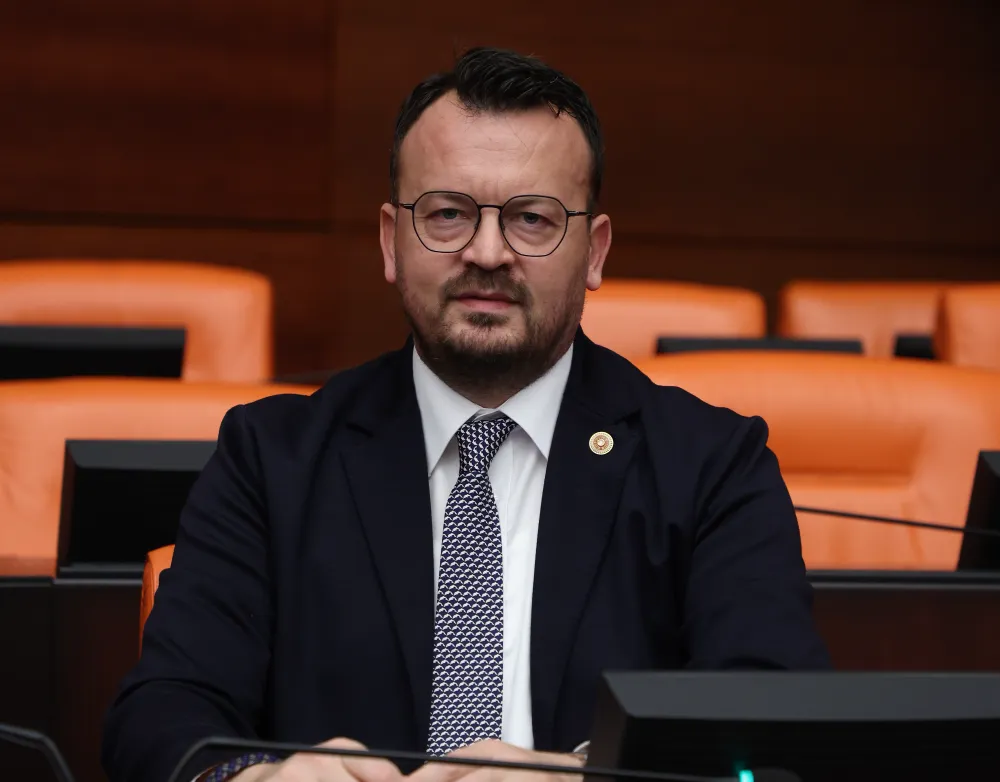 CHP’li Arpacı “Tekstil sektöründe kayıp 7 milyar, 210 bin kişi işsiz, işletmelerin sermayesi eriyor”