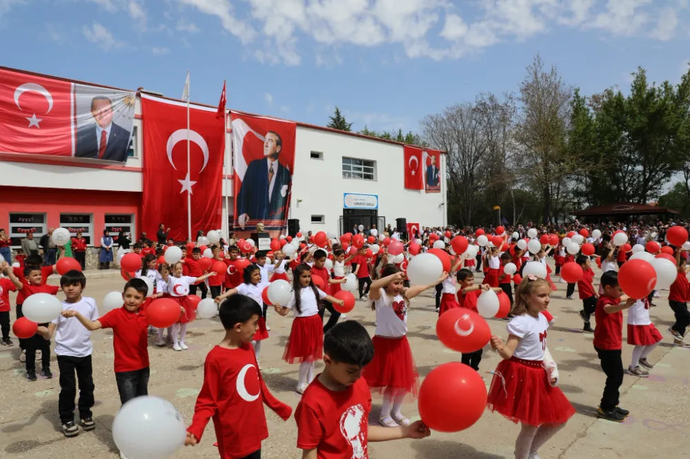 Cumhuriyet İlkokulu’nda 23 Nisan Coşkusu