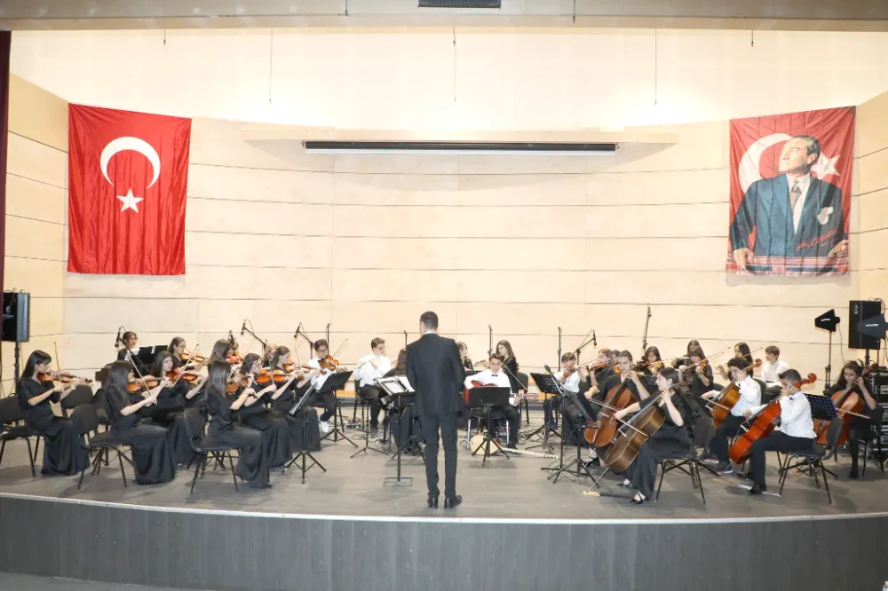 Acıpayam’da 23 Nisan Coşkusu: Çocuk Korosu ve Orkestrası