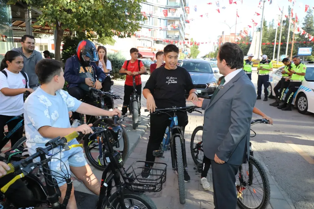 Acıpayam’da “İşe Yürüyerek Gelme Etkinliği”ne Yoğun İlgi