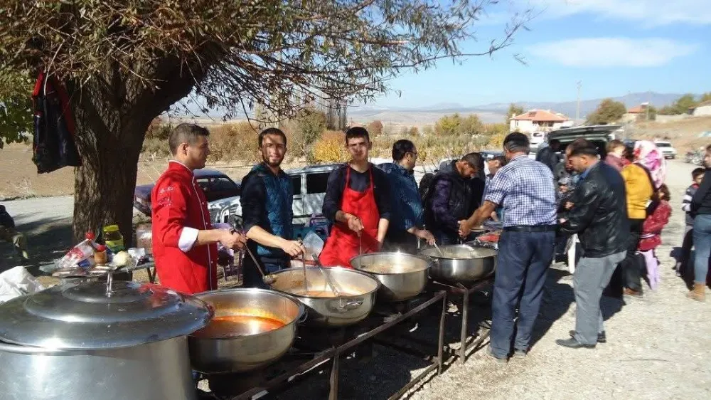 Garkın’da Geleneksel Aşure ve Keşkek Etkinliği