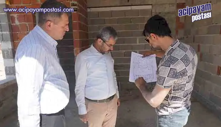 Başkan
                    Vural çalışmaları yakından
                    inceliyor