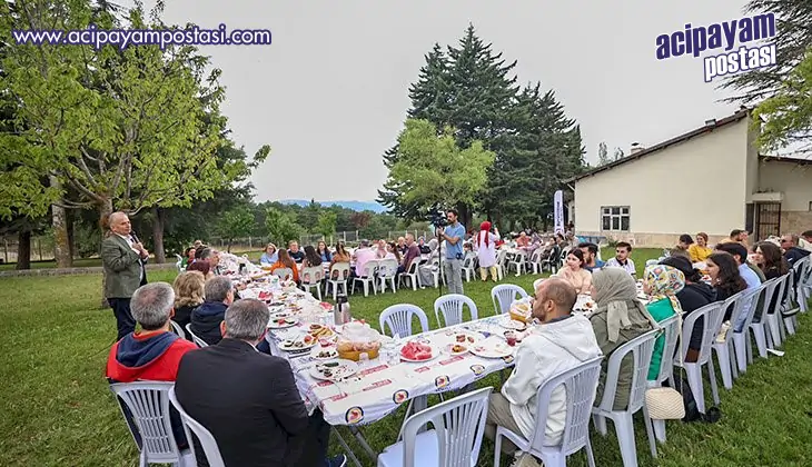 Başkan Zolan, Kent Konseyi ile bir araya
                    geldi