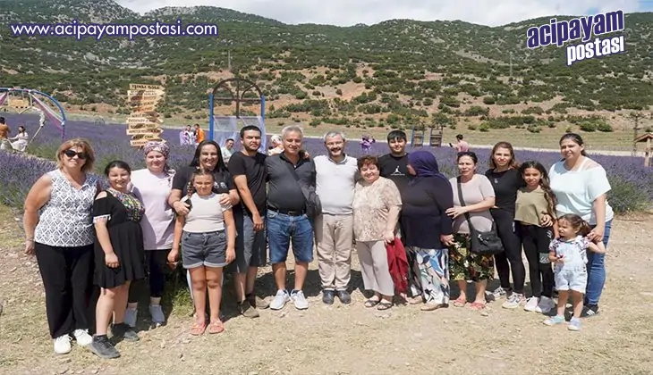 BEYDİLLİ
                    LAVANTA BAHÇESİNE BÜYÜK
                    İLGİ