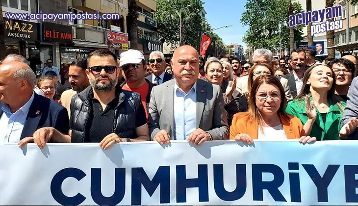 CHP’li Karaca
                    Kortejin En Başında