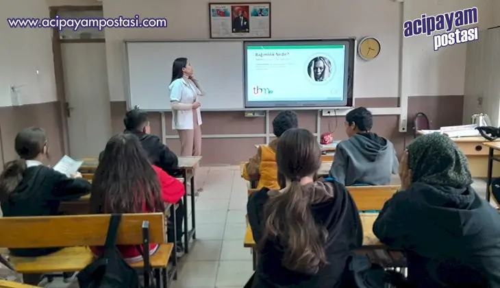 Çivril Sağlık Müdürlüğü’nde öğrencilere
                    eğitim