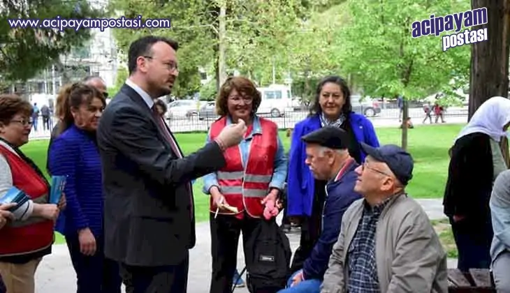 “Emeklilerimiz
                    bizimle bayram
                    edecek”