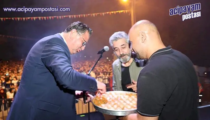 Konserin finaline meşhur Tavas Baklavası
                    damga vurdu