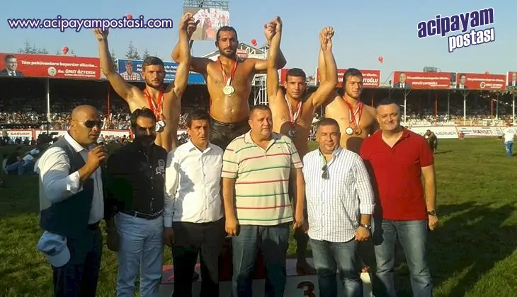 PAMUKKALE BELEDİYESPOR YAĞLI GÜREŞ
                    SEZONUNA MADALYA İLE BAŞLADI