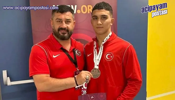 Pamukkale
                    Belediyespor’a büyük onur