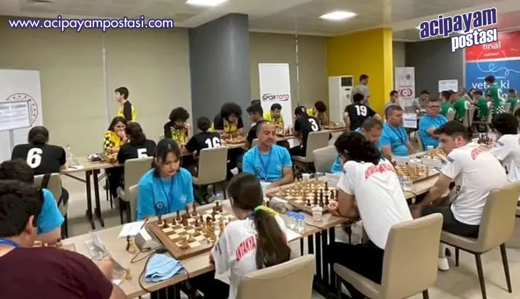 Satranç şampiyonasında dereceye girenler
                    belli oldu