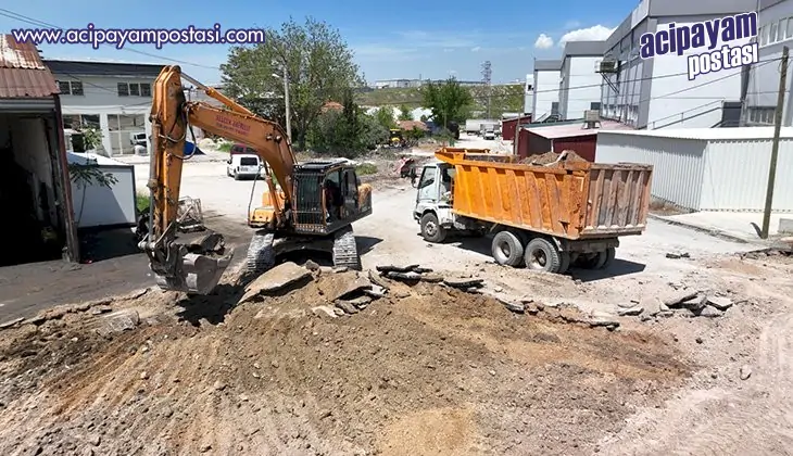 Sevindik’te
                    üstyapı çalışmaları
                    sürüyor